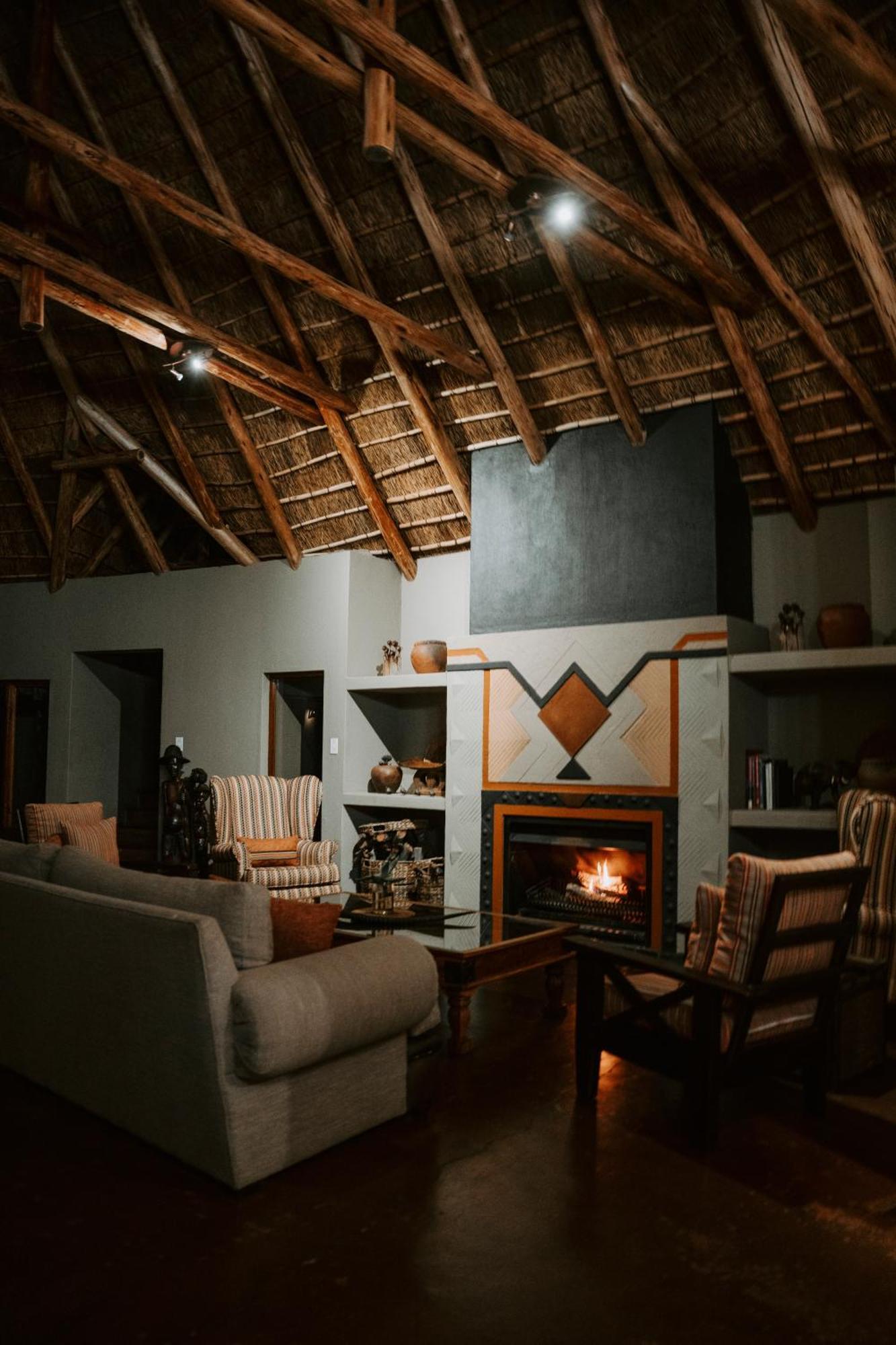 Matingwe Lodge Hartbeestfontein Екстериор снимка